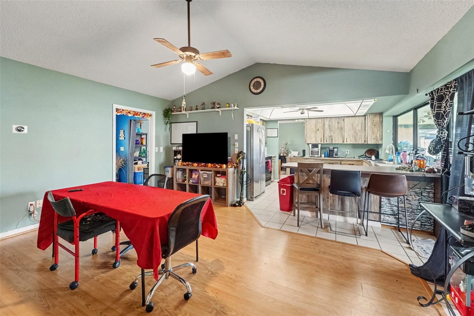 7606 WILLOW BROOK CT — photo 9