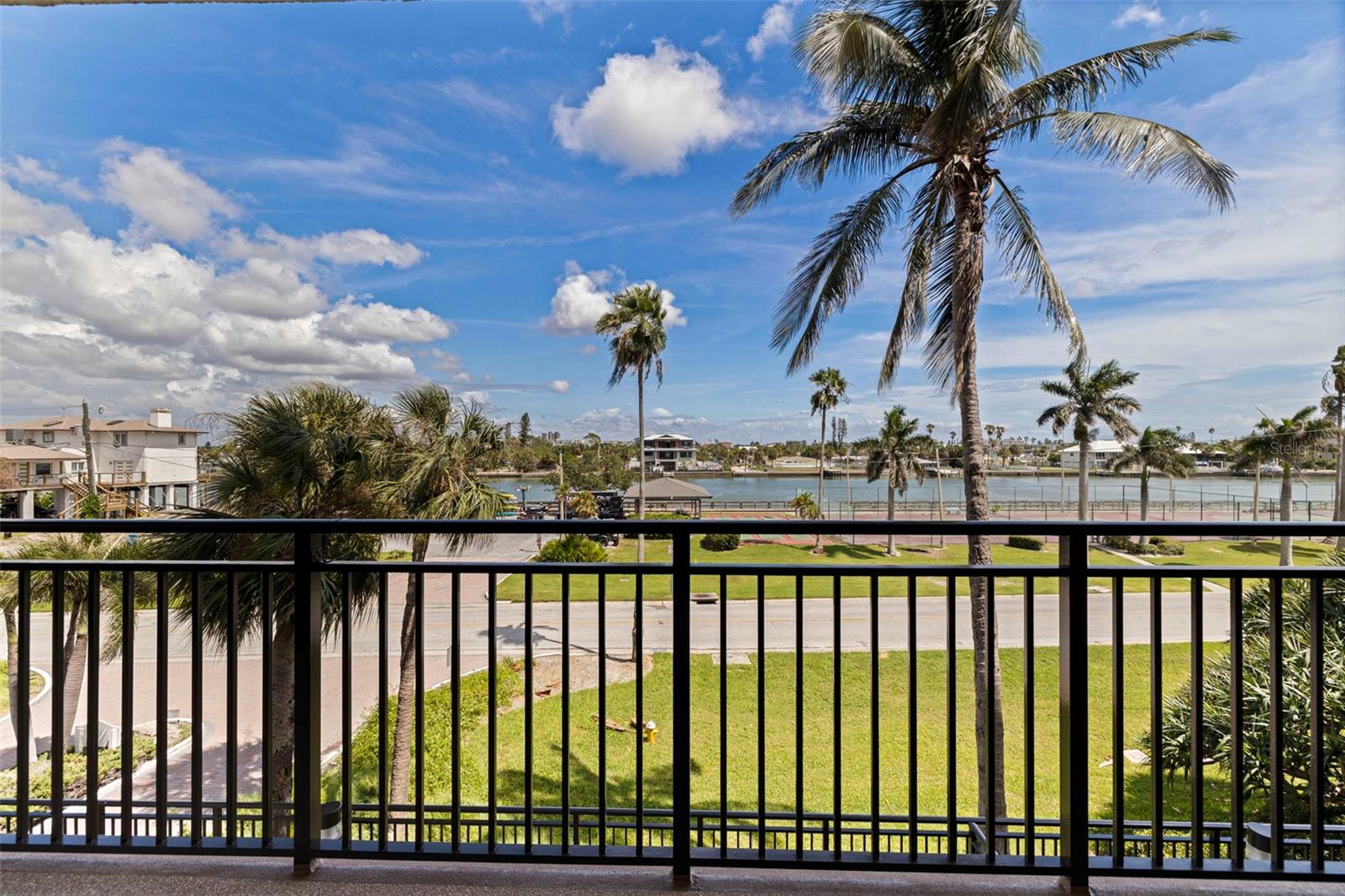 7600 BAYSHORE DR #208 — photo 25