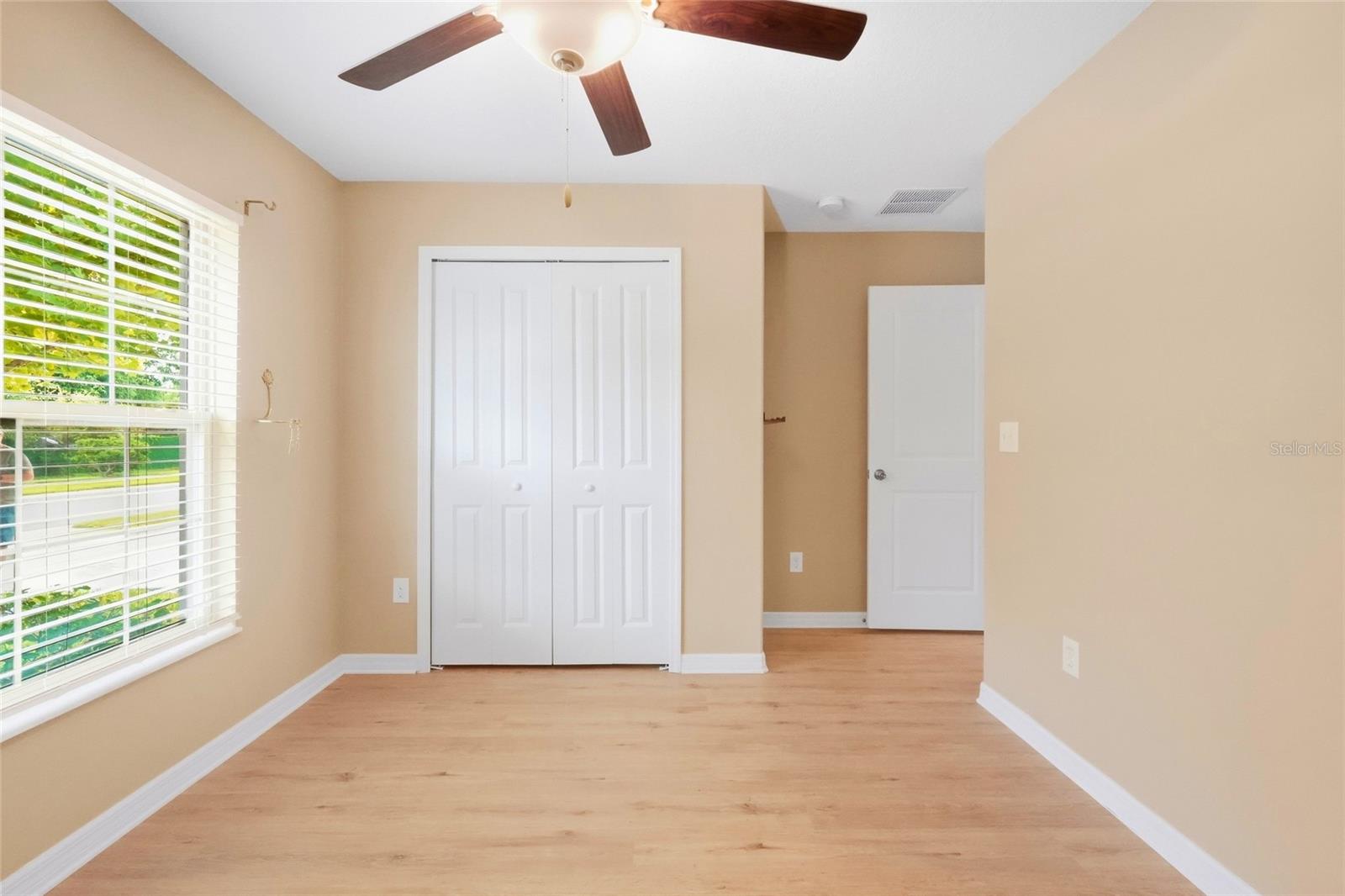 1423 GOLDEN GLOW DR — photo 58