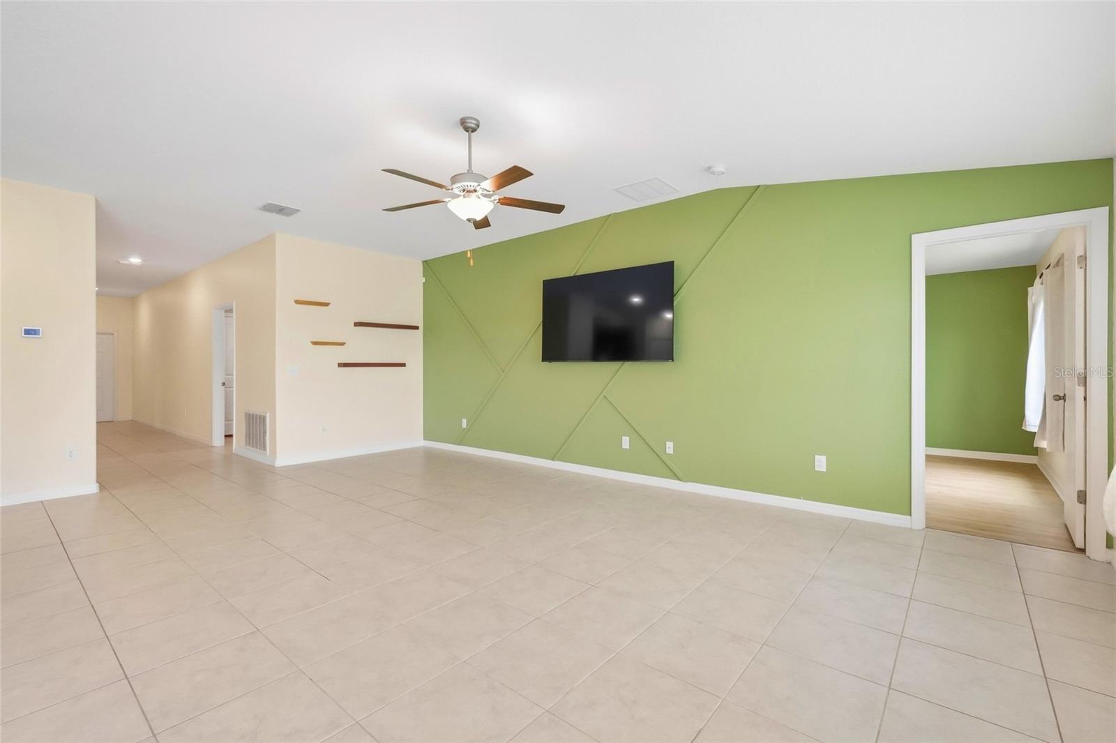 1423 GOLDEN GLOW DR — photo 14