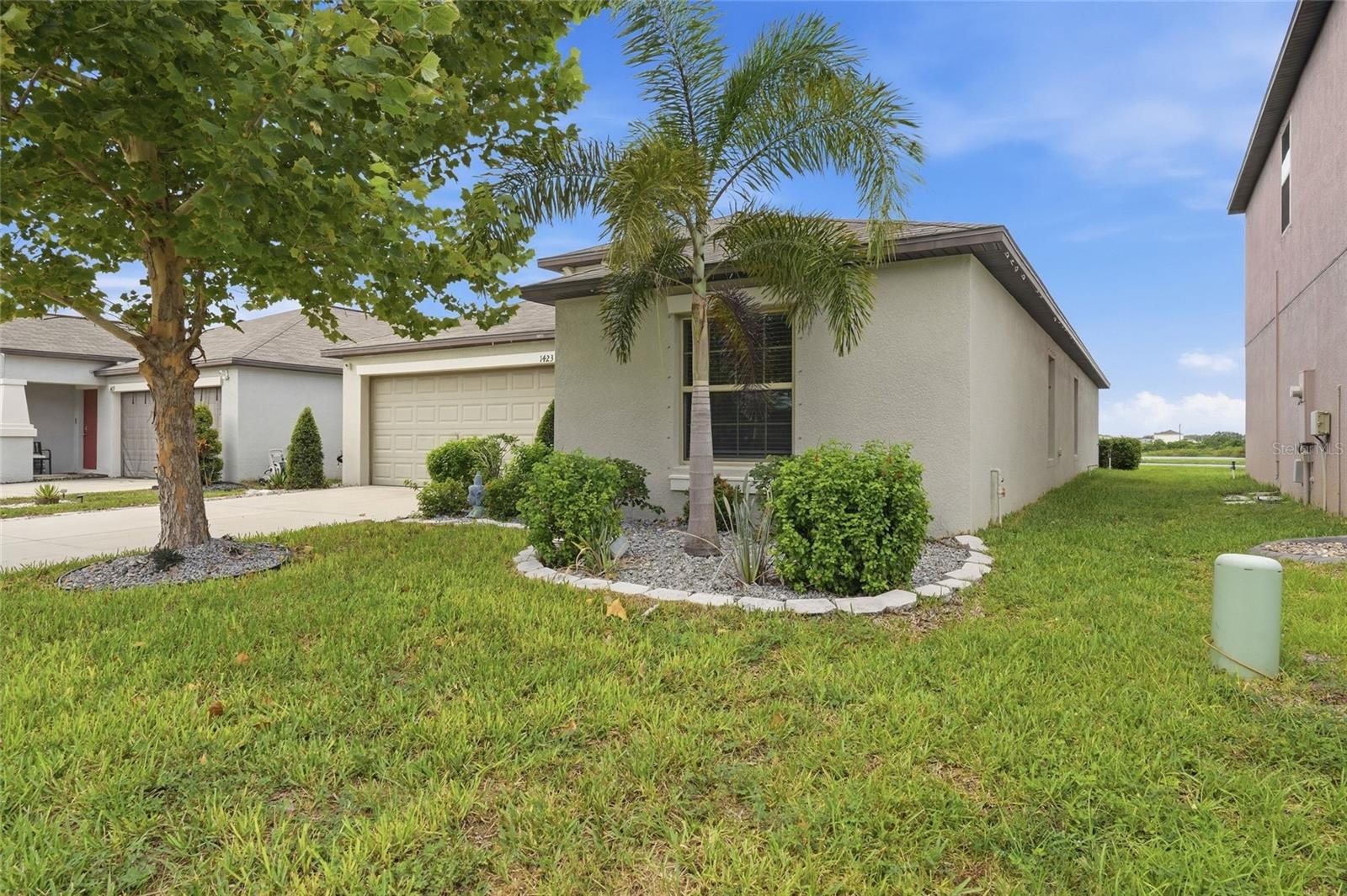 1423 GOLDEN GLOW DR — photo 12