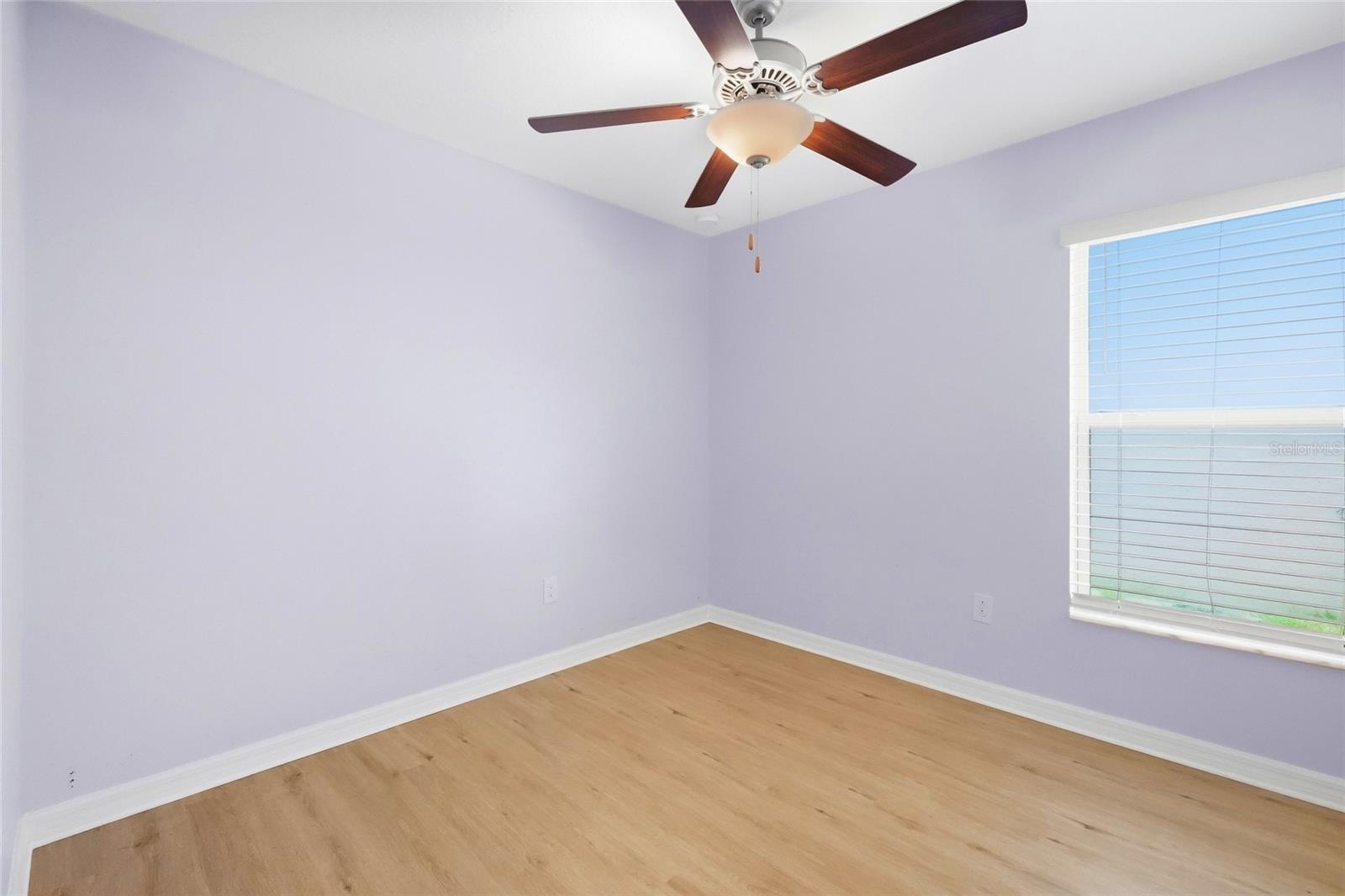 1423 GOLDEN GLOW DR — photo 50
