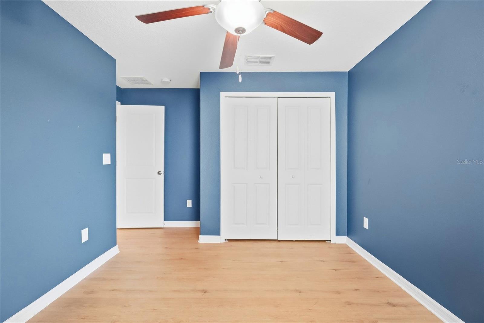 1423 GOLDEN GLOW DR — photo 48