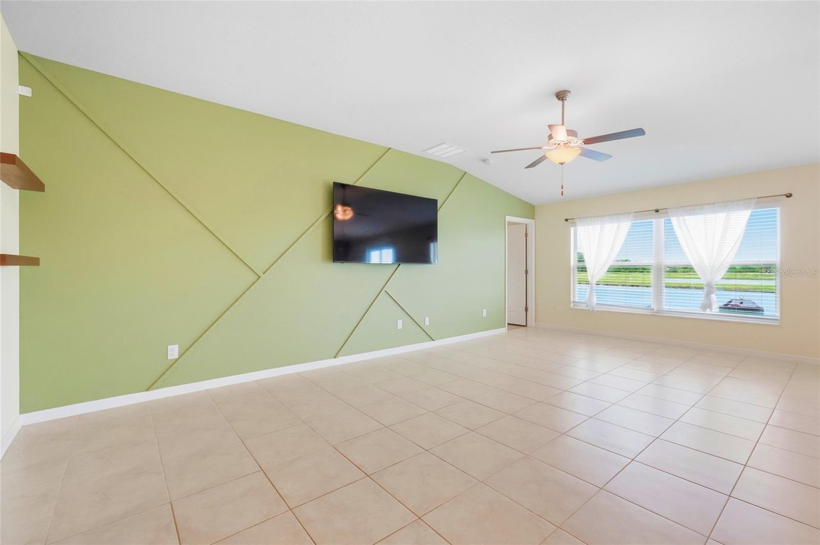 1423 GOLDEN GLOW DR — photo 17