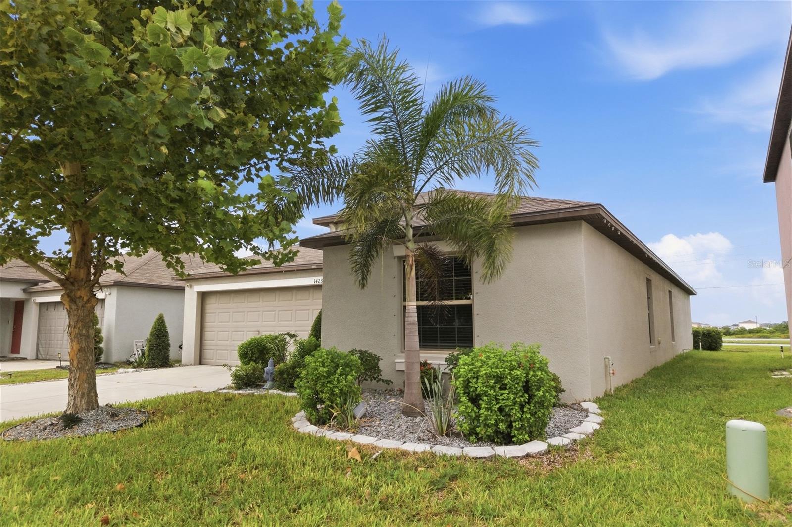 1423 GOLDEN GLOW DR — photo 5