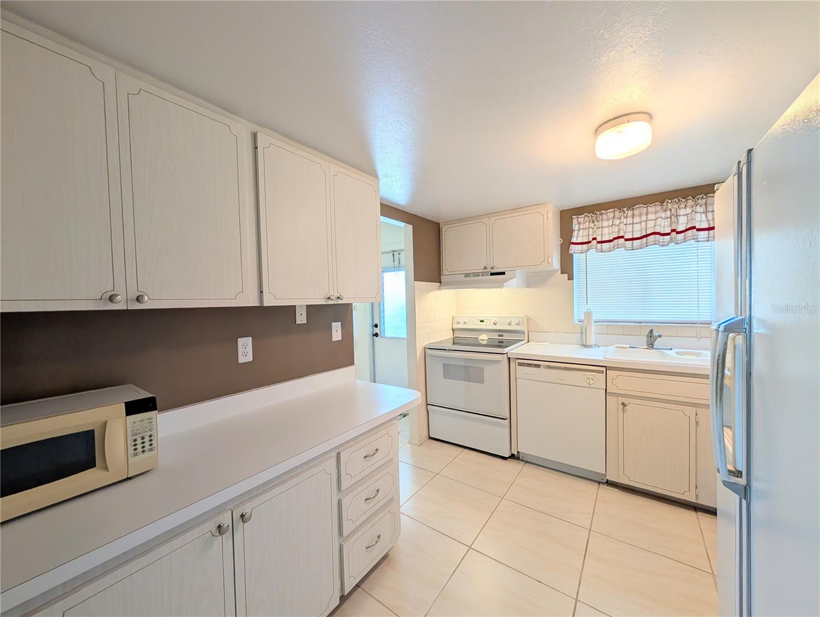 1865 SUNNY DR #G21 — photo 5