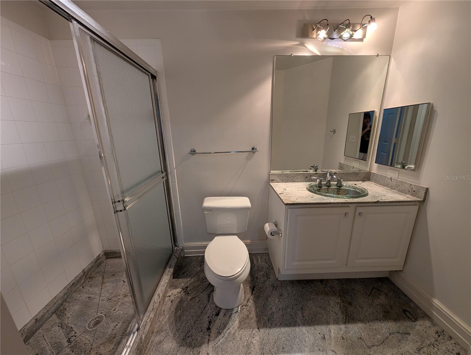 5001 BARALDI CIR #104 — photo 27