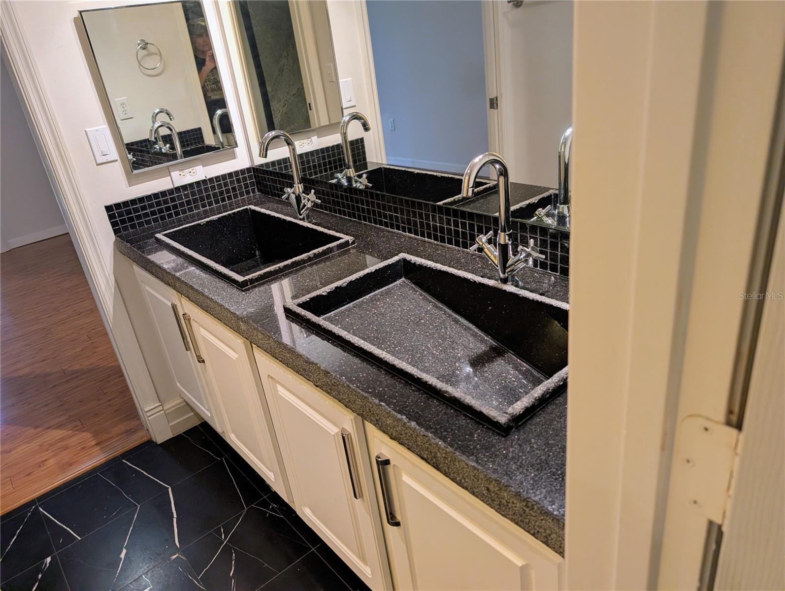 5001 BARALDI CIR #104 — photo 21