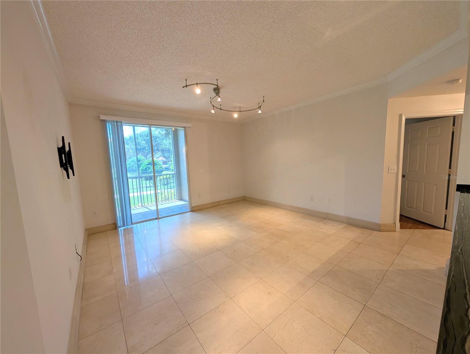 5001 BARALDI CIR #104 — photo 11