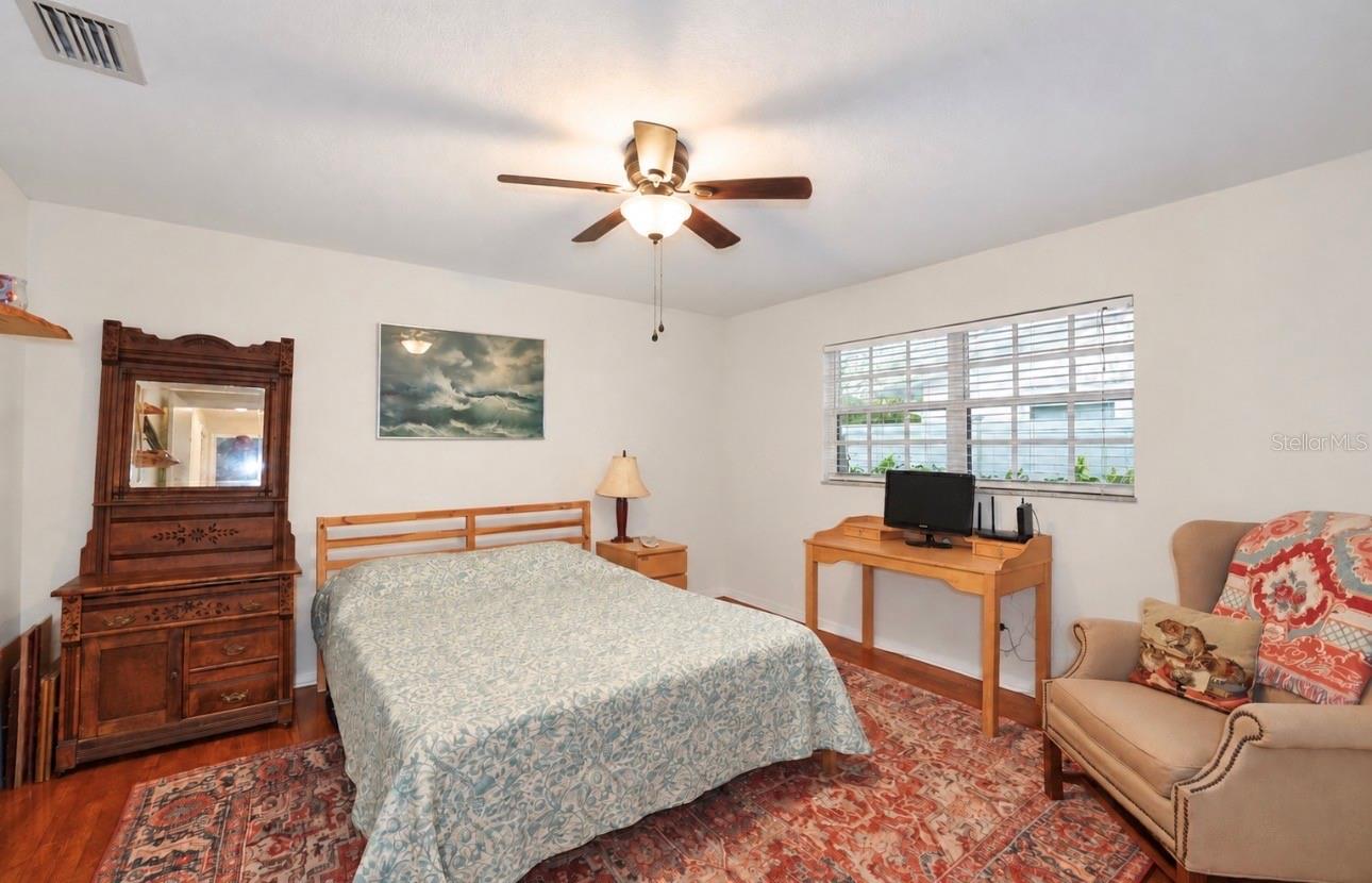 1150 MCFARLAND ST — photo 23