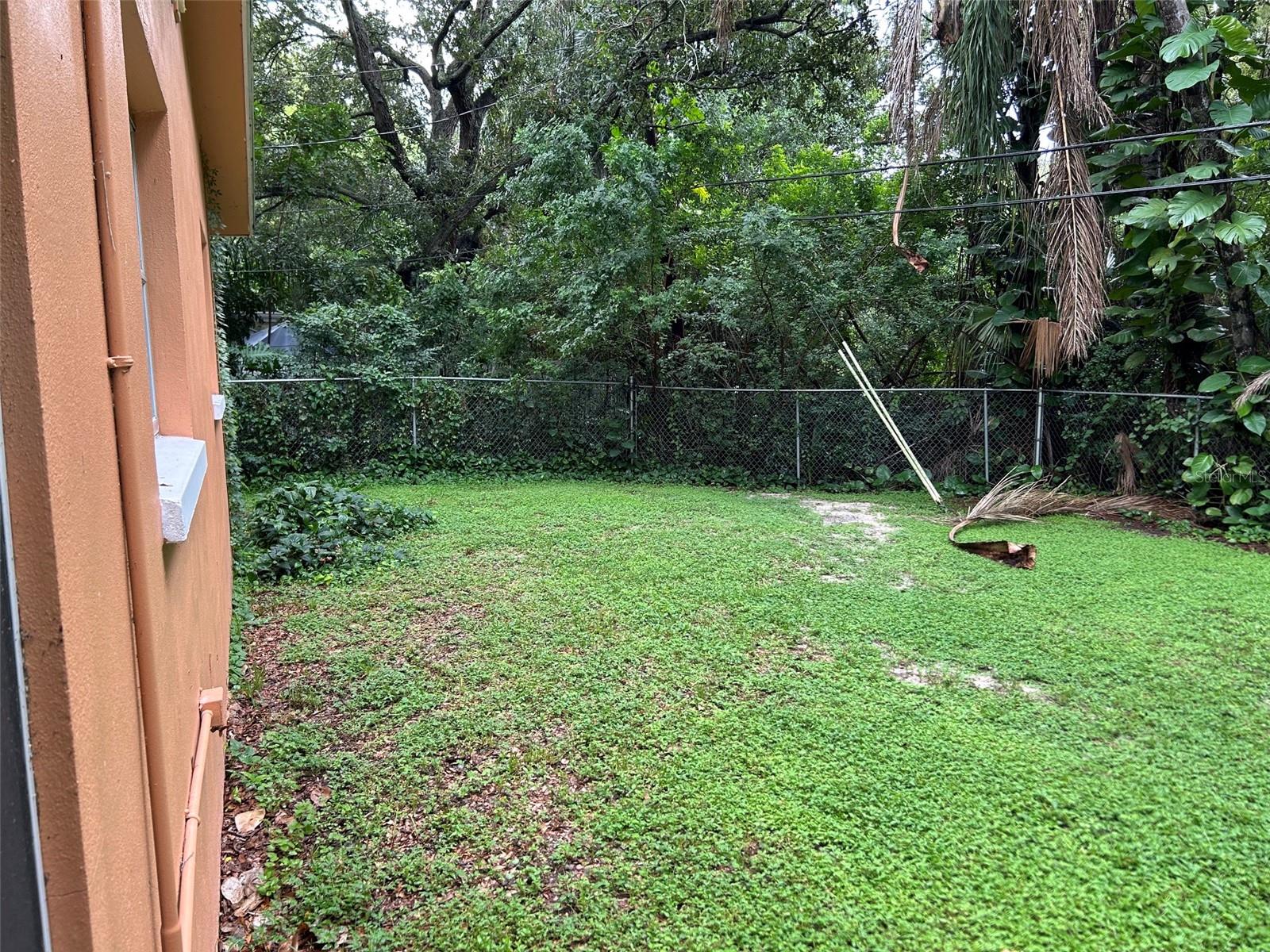 578 VINE AVE — photo 6