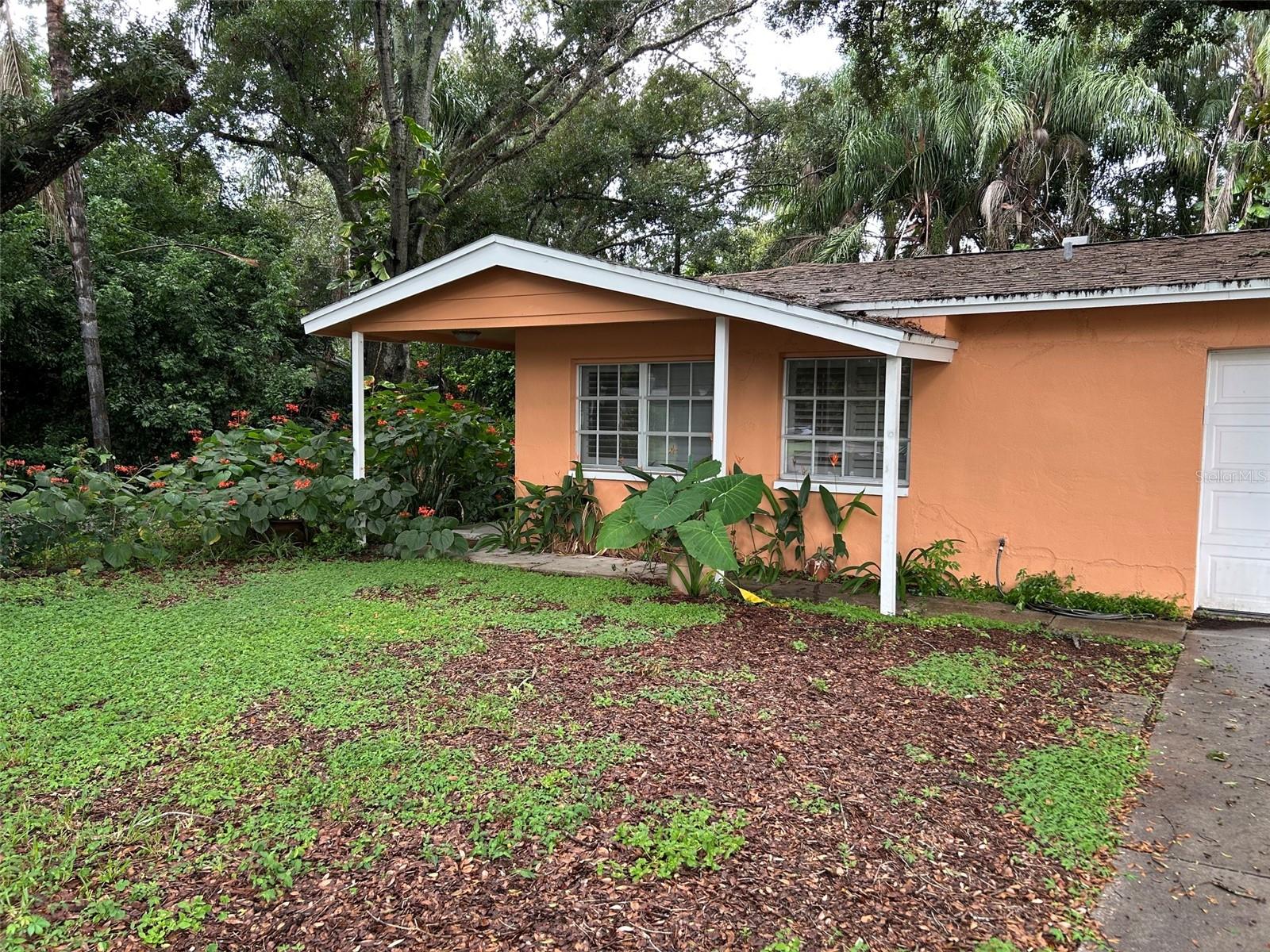 578 VINE AVE — photo 2