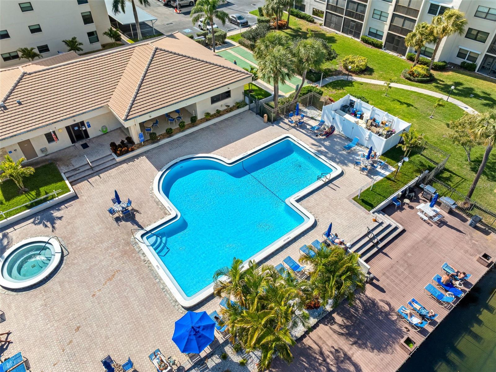 1316 PASADENA AVE S #303 — photo 4