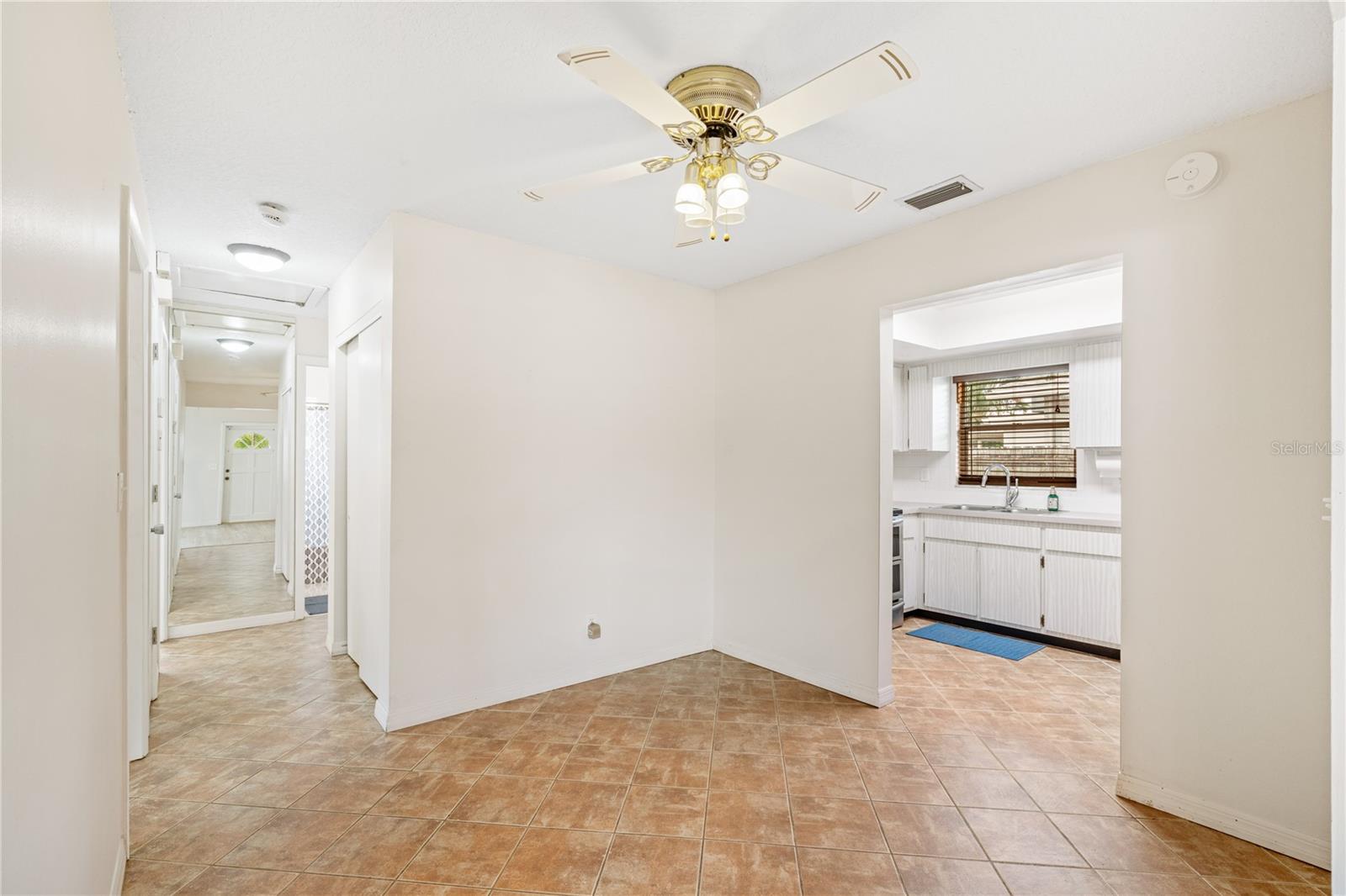 5527 COMMONWEALTH AVE N — photo 8