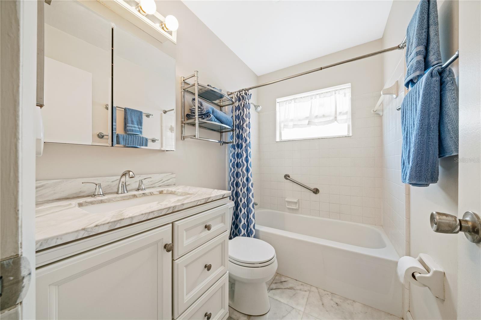 5527 COMMONWEALTH AVE N — photo 21