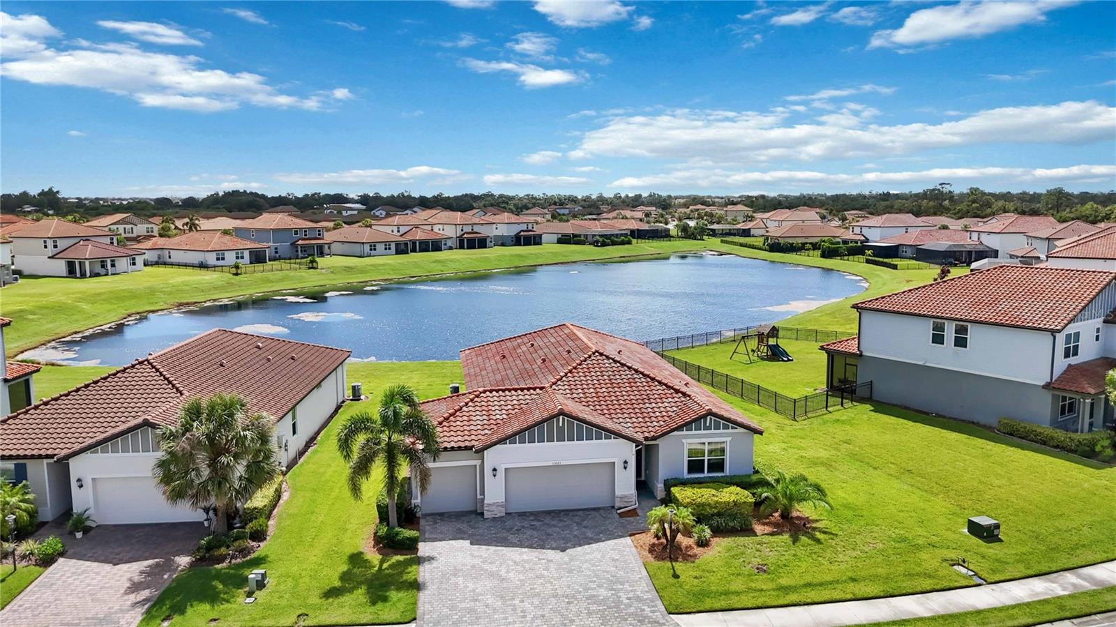 13723 GREEN HAMMOCK PL — photo 44