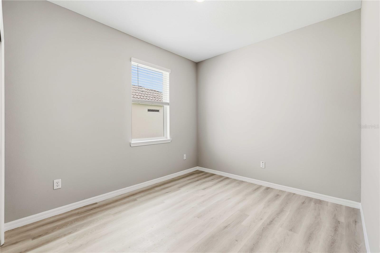 13723 GREEN HAMMOCK PL — photo 25