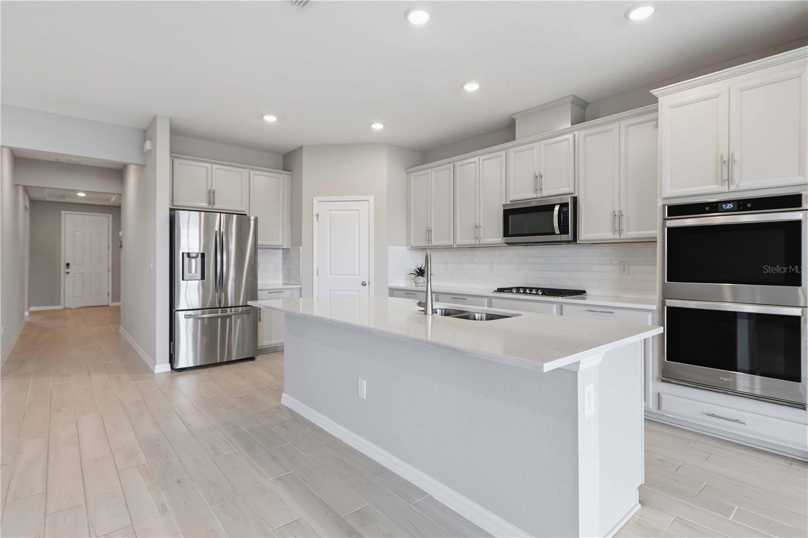 13723 GREEN HAMMOCK PL — photo 12