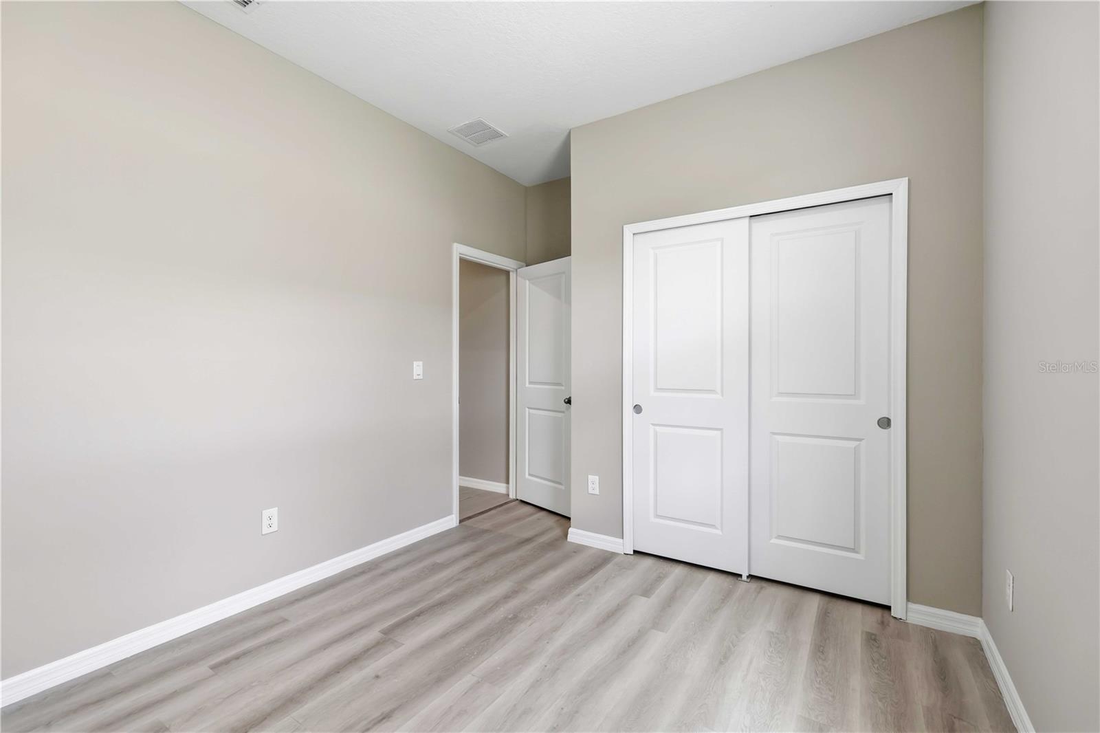 13723 GREEN HAMMOCK PL — photo 27