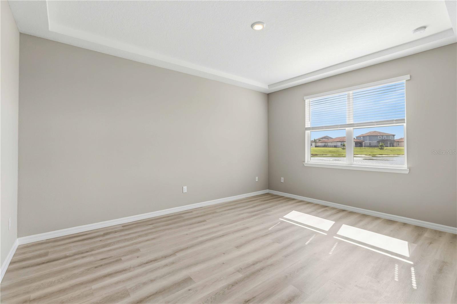 13723 GREEN HAMMOCK PL — photo 32