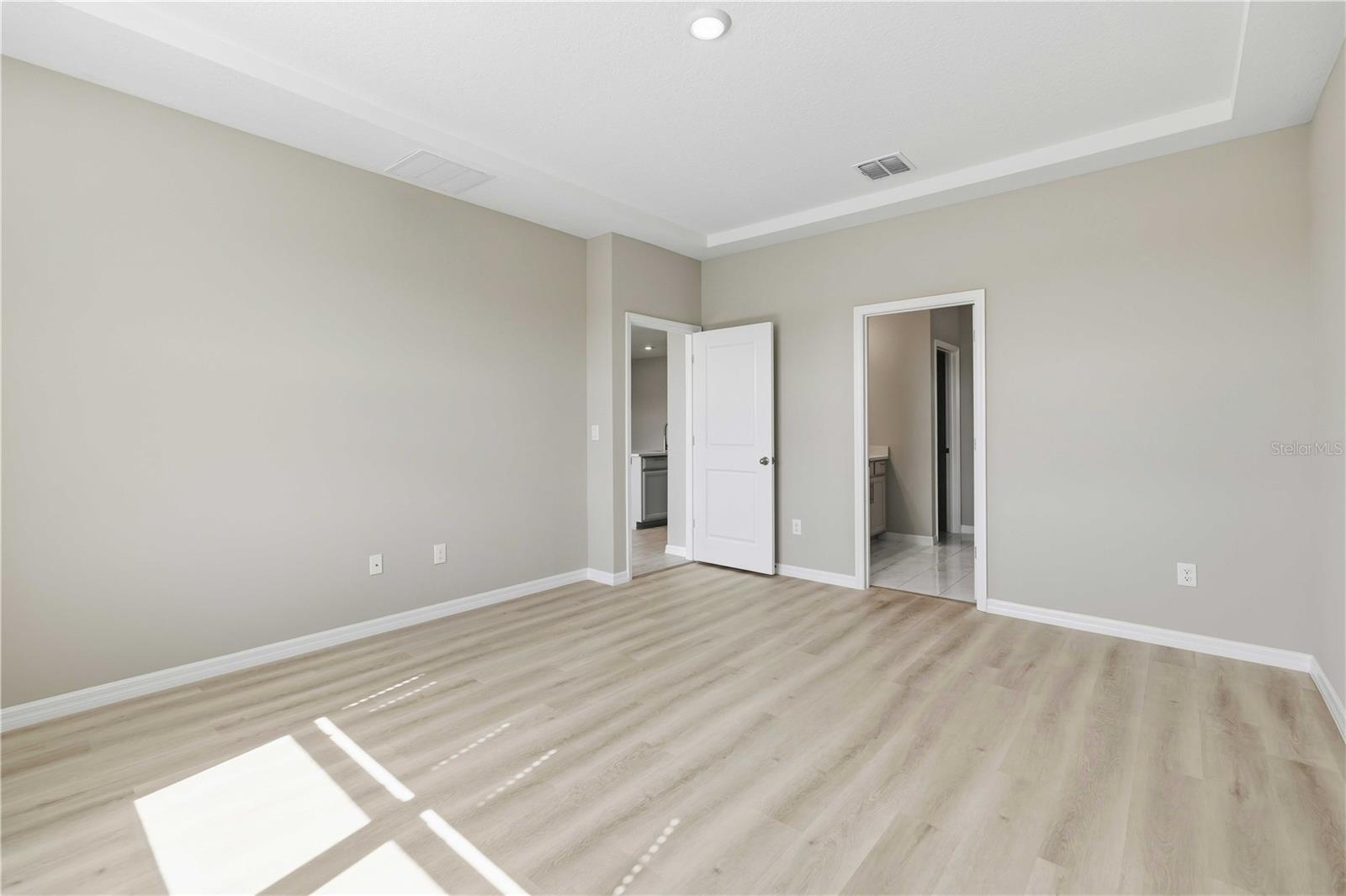 13723 GREEN HAMMOCK PL — photo 33