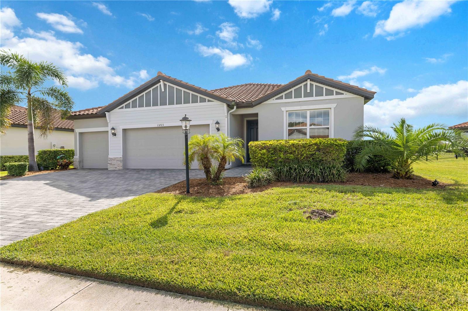 13723 GREEN HAMMOCK PL — photo 3