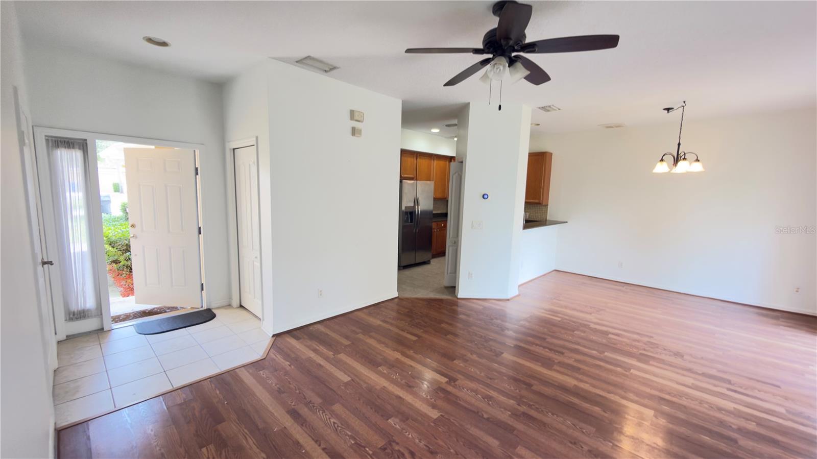 20404 HARVEST OAK CT — photo 6