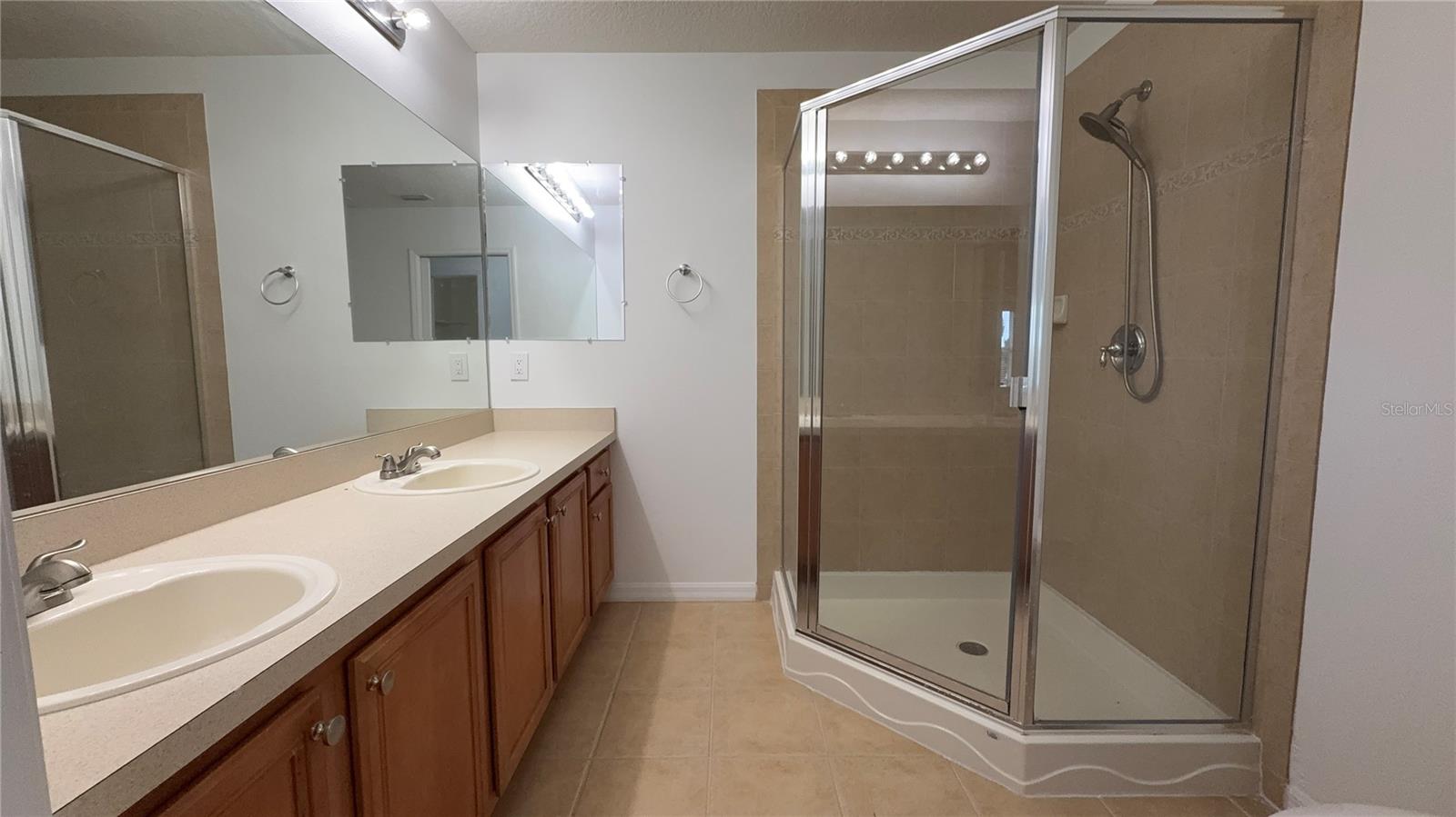 20404 HARVEST OAK CT — photo 14