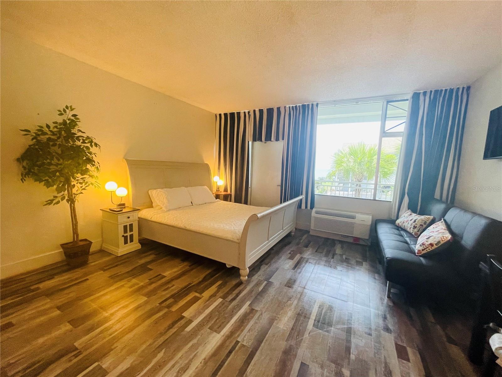 611 DESTINY DR #406 — photo 4