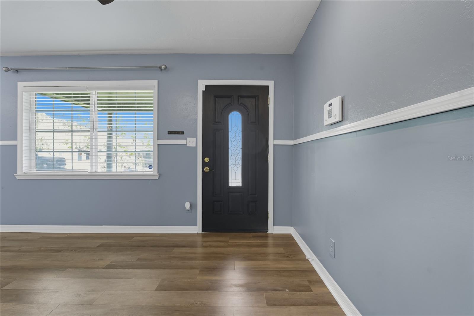 758 42ND AVE NE — photo 5