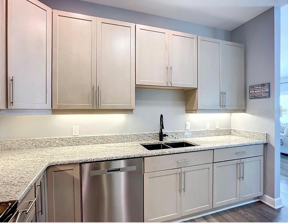 6604 7TH AVENUE CIR W #6604 — photo 14