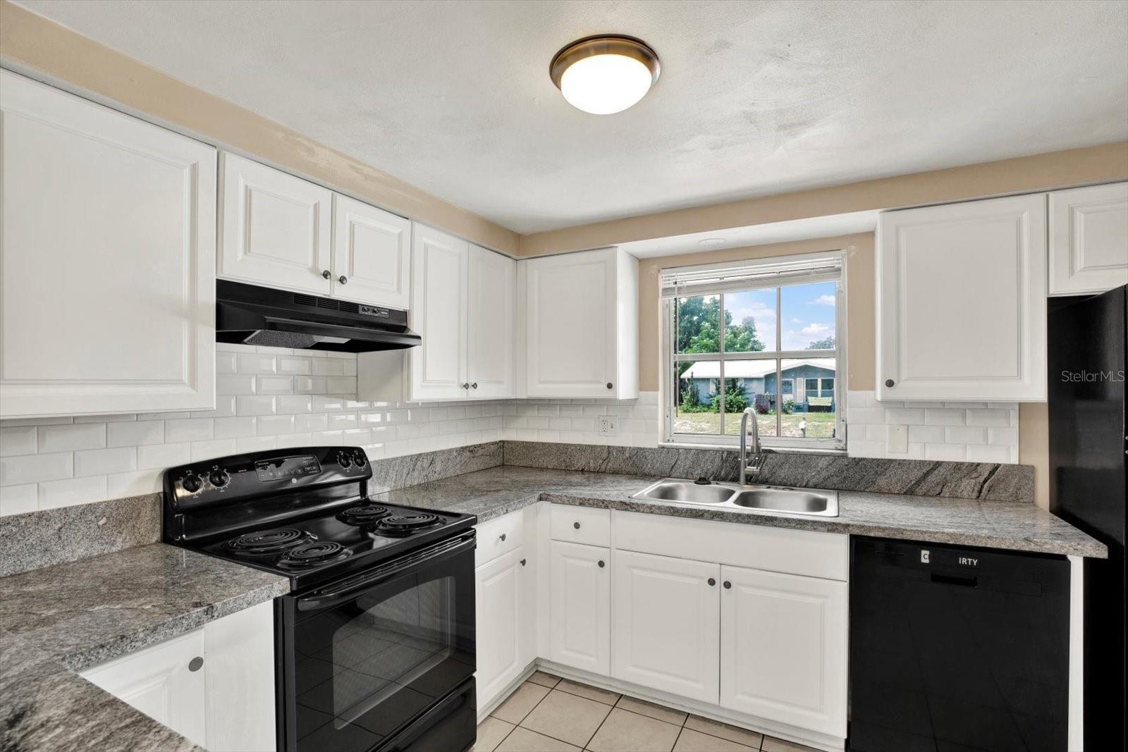 10914 REXDALE AVE — photo 6