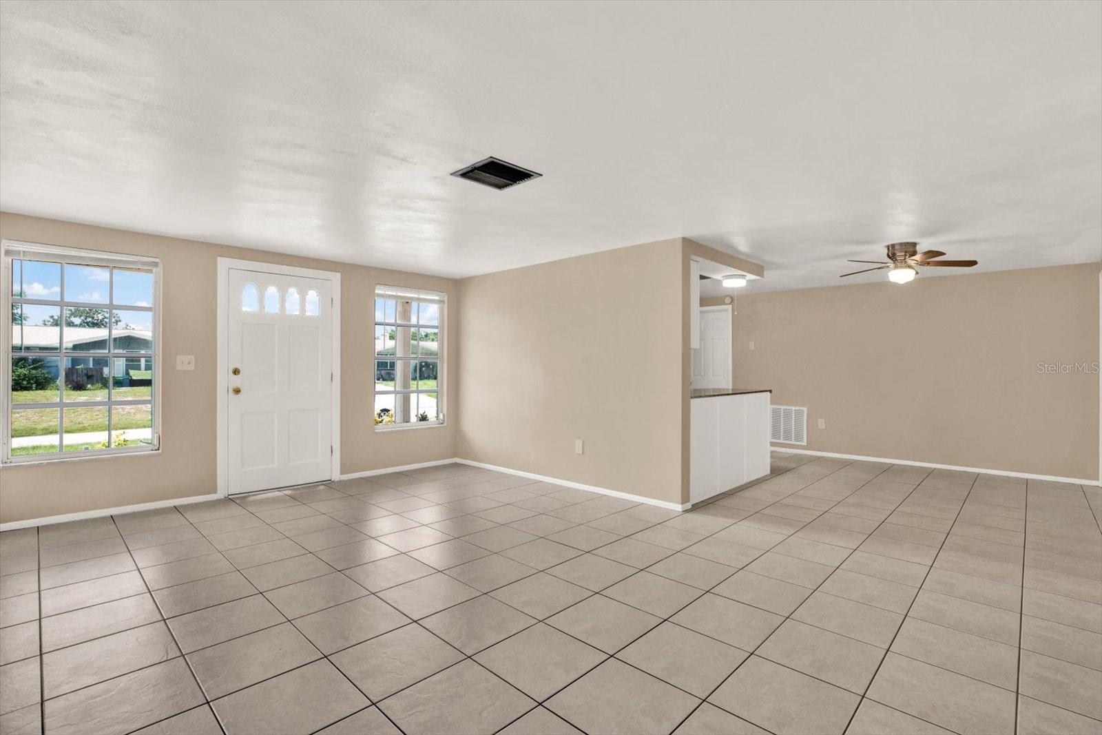10914 REXDALE AVE — photo 2