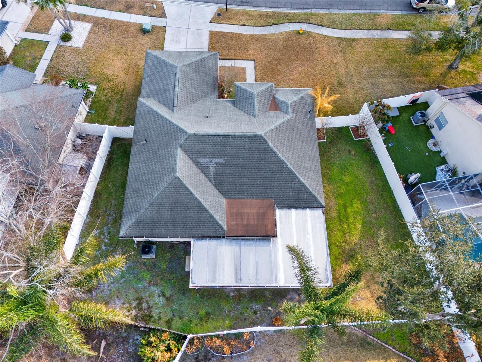 9656 FOX HEARST RD — photo 32