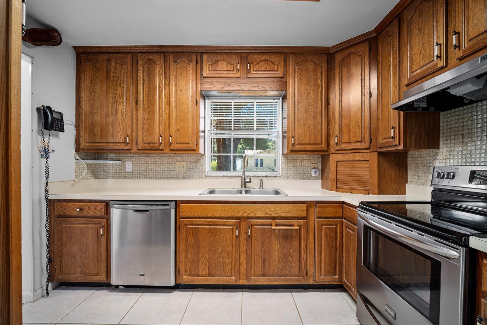 1807 NOVA DR — photo 17