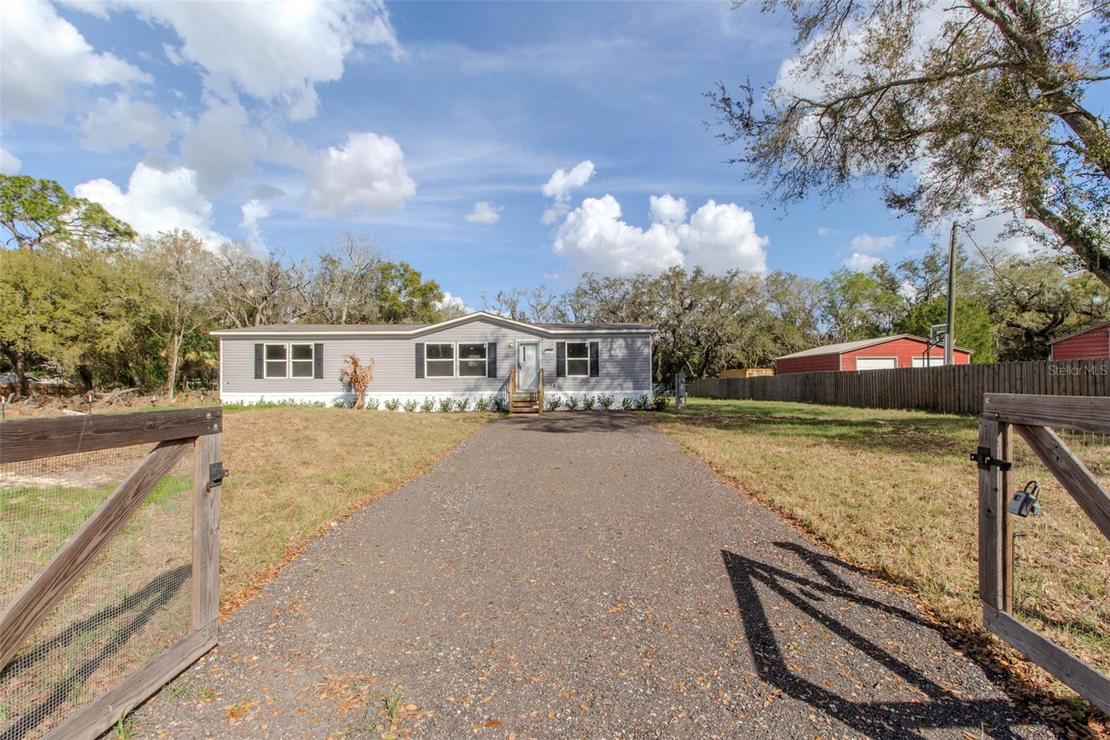 12396 HICKS RD — photo 9