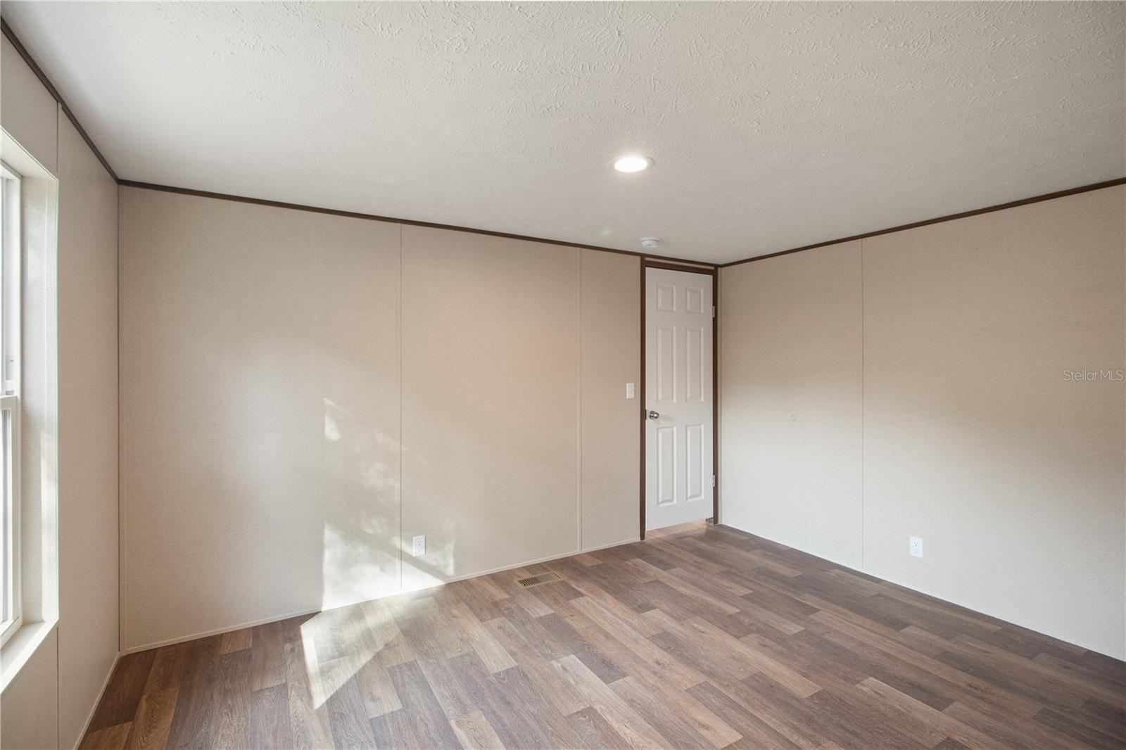 12396 HICKS RD — photo 34