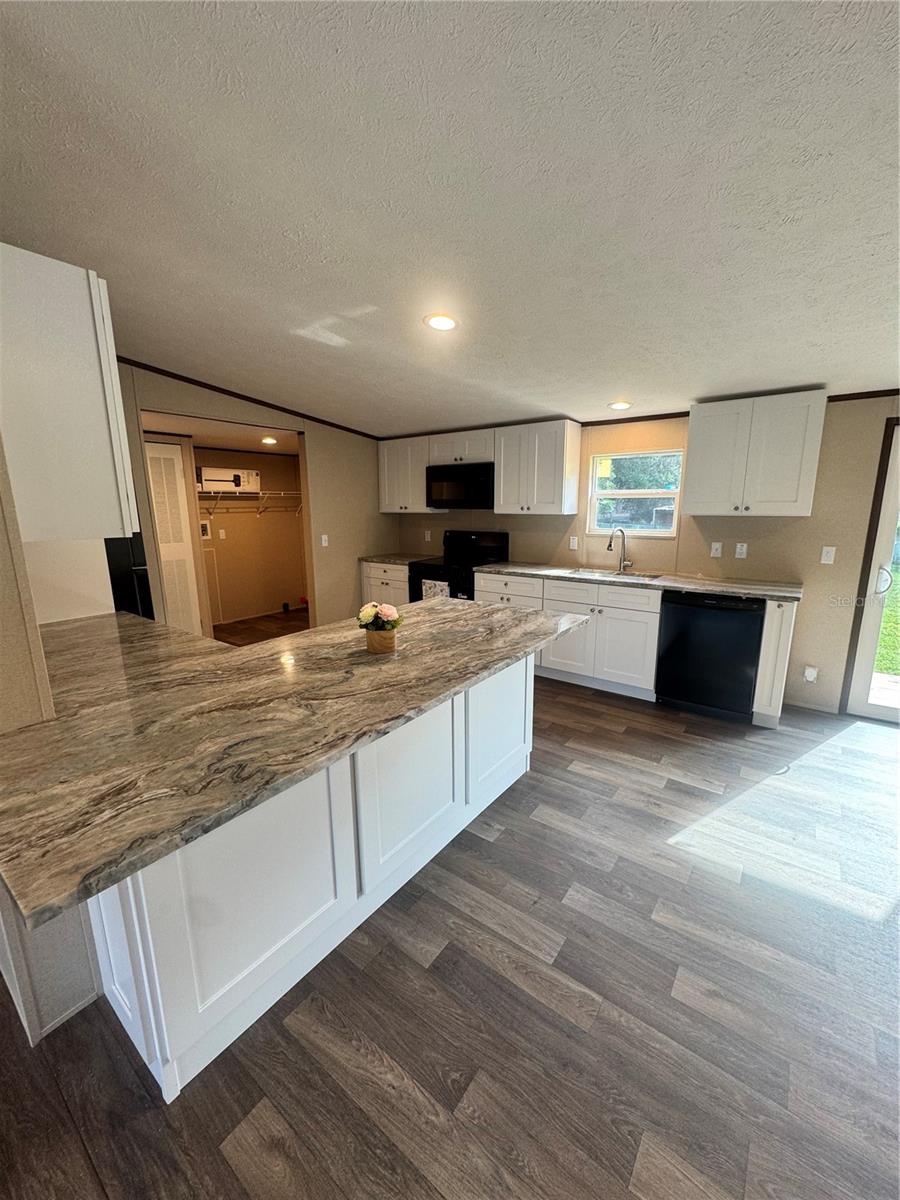 12396 HICKS RD — photo 30
