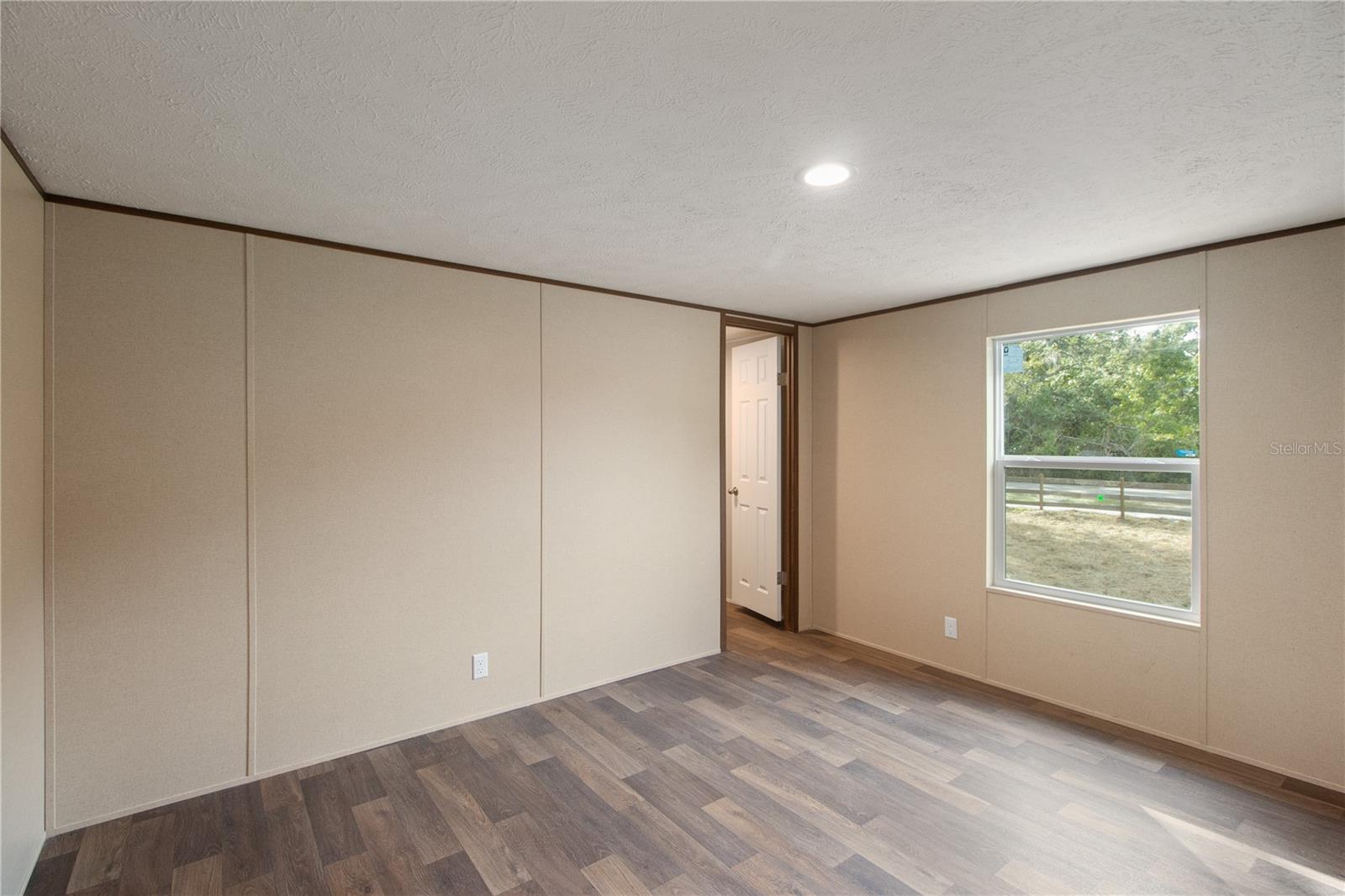 12396 HICKS RD — photo 26