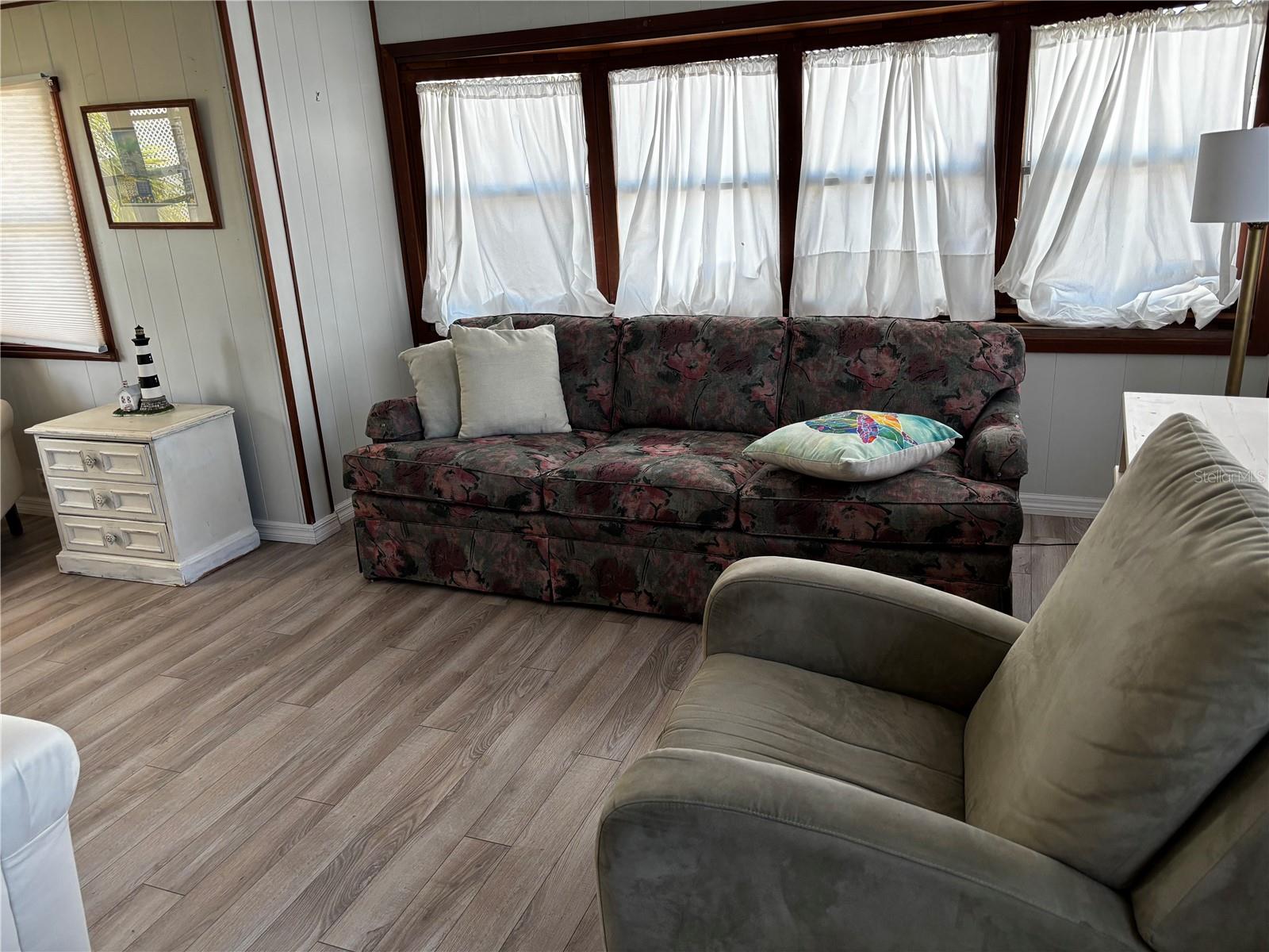 116 ROMA RD — photo 2