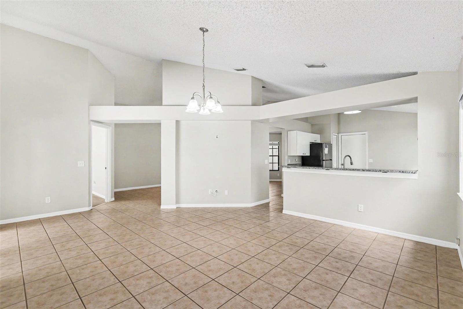 4317 BARRET AVE — photo 8