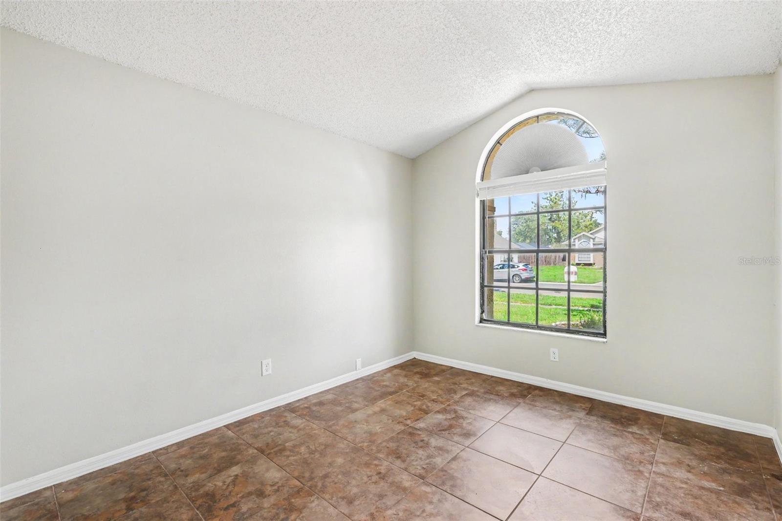 4317 BARRET AVE — photo 12