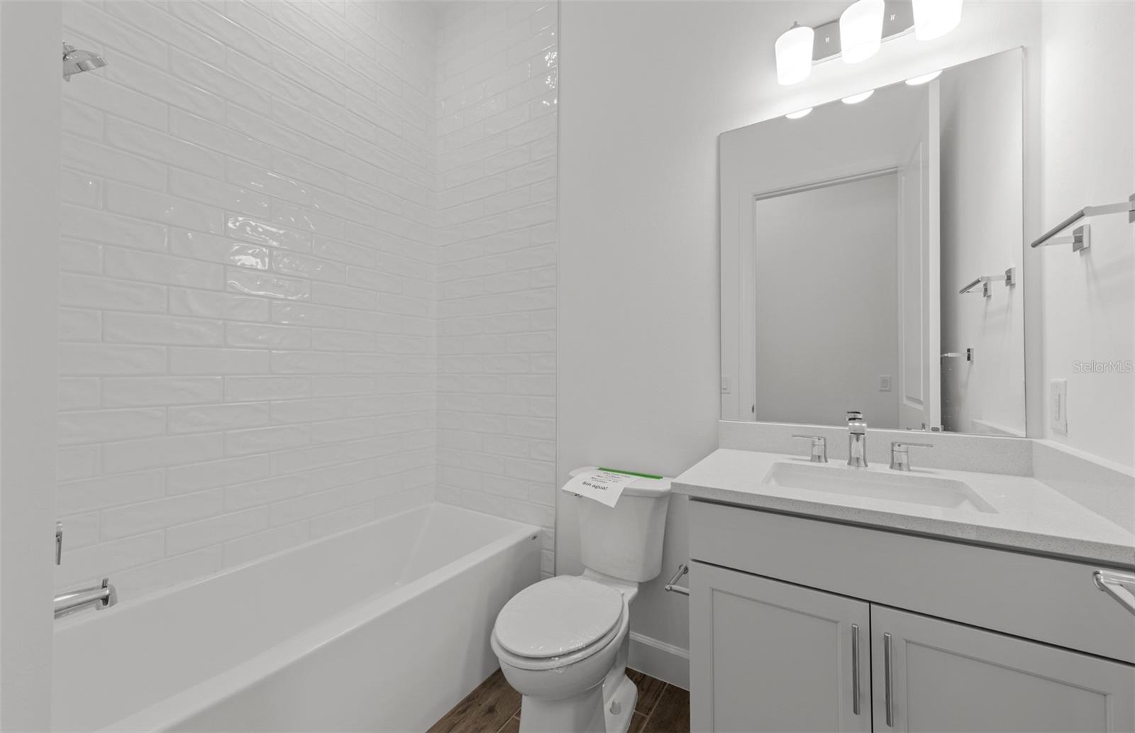 5027 GOLDEN SHORE CT — photo 22