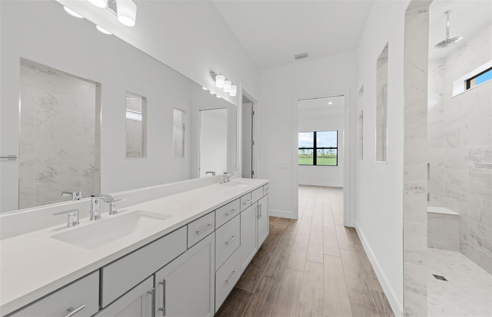 5027 GOLDEN SHORE CT — photo 15