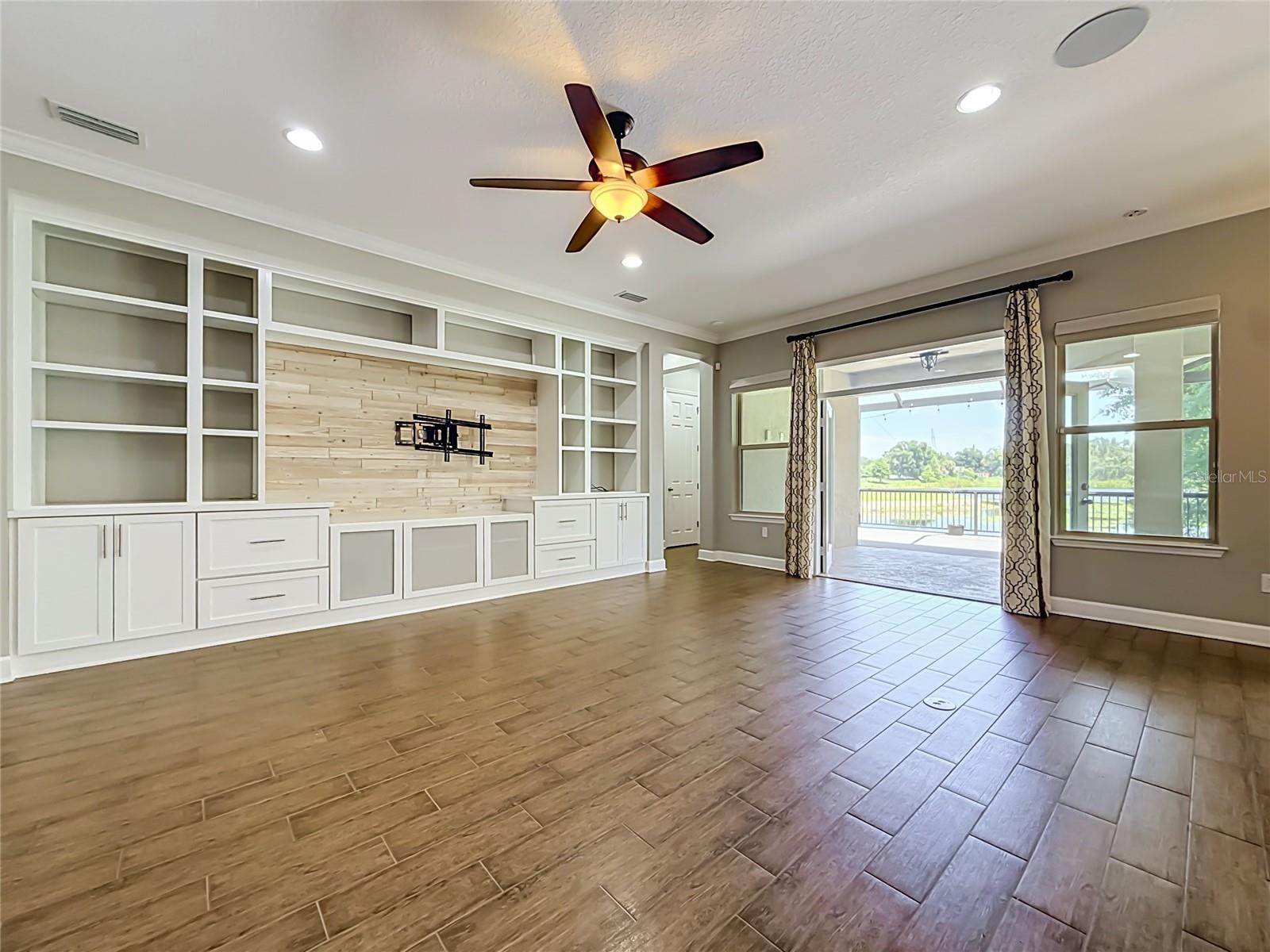 1107 ISOBEL RESERVE LN — photo 32