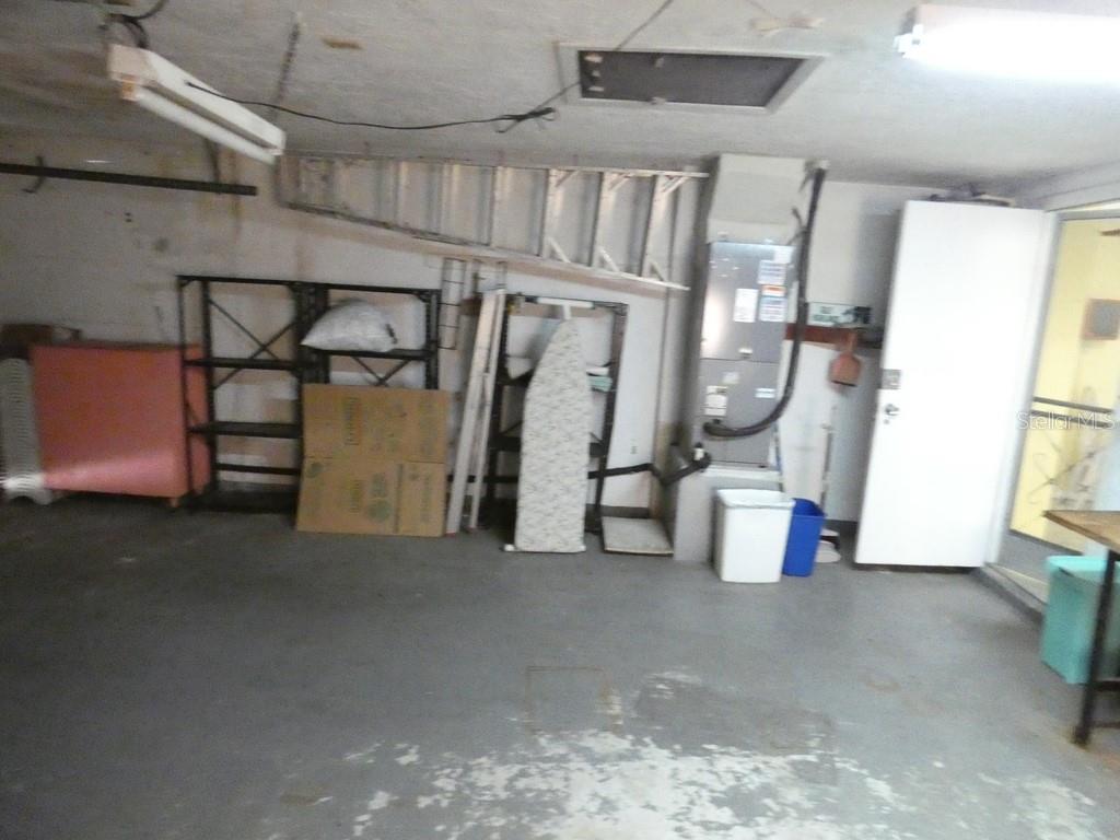 7207 ASHWOOD DR — photo 28