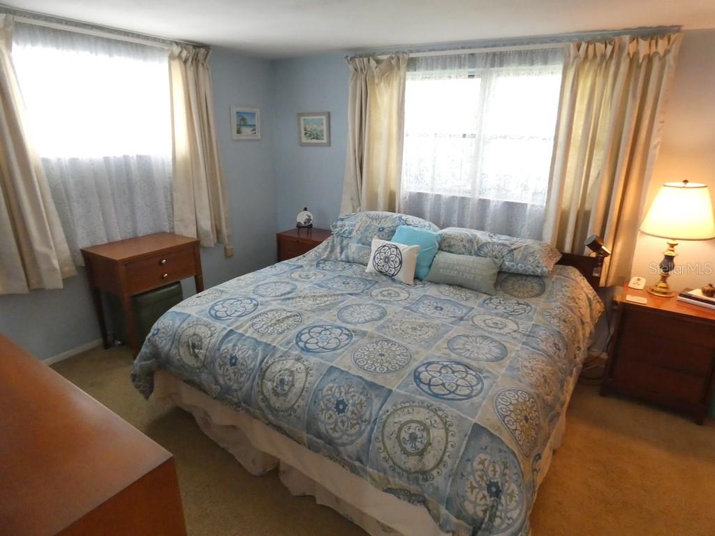 7207 ASHWOOD DR — photo 11