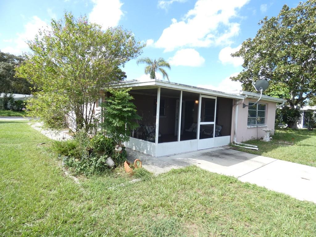 7207 ASHWOOD DR — photo 23