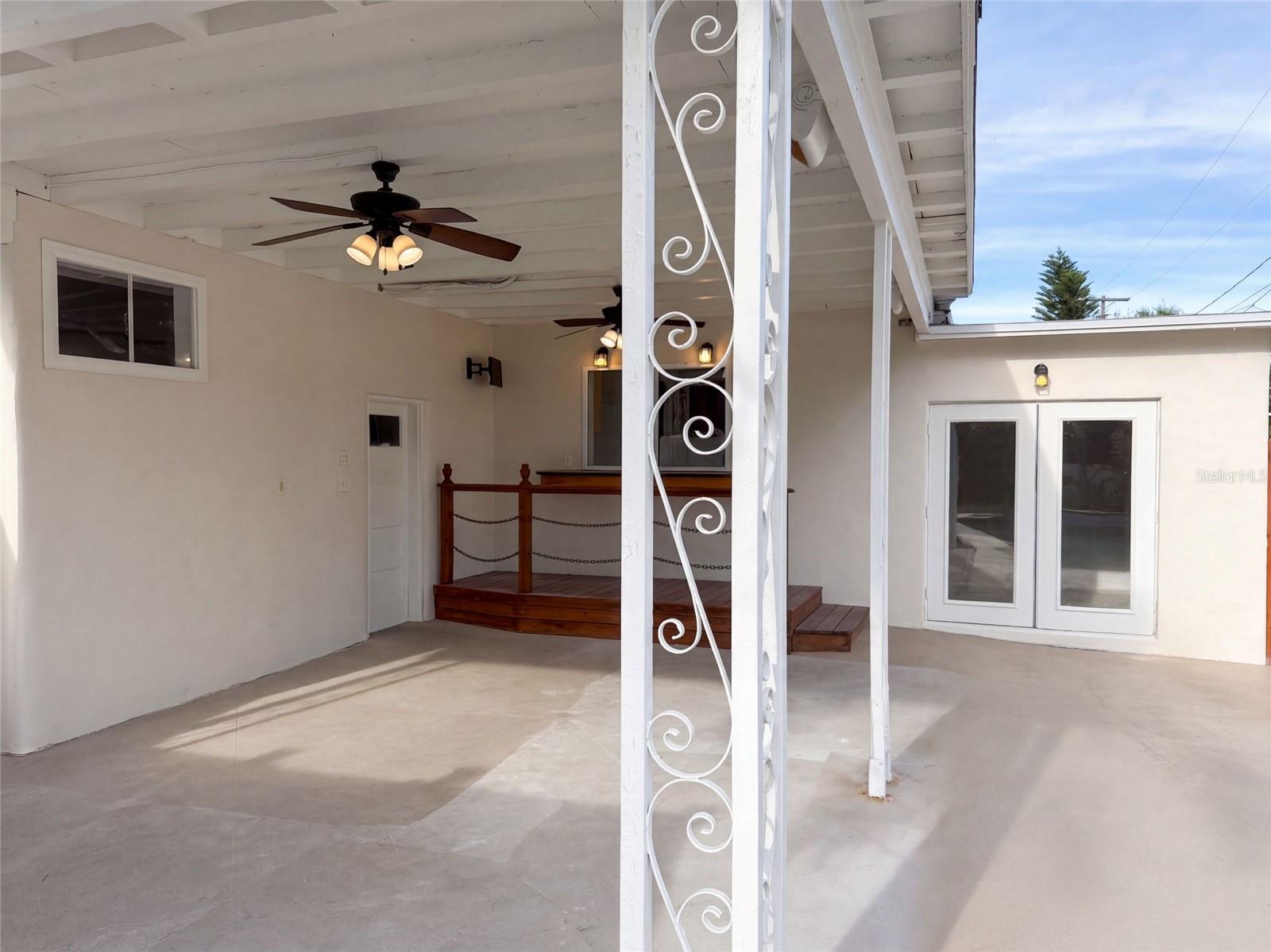 601 MYRTLE WAY S — photo 11