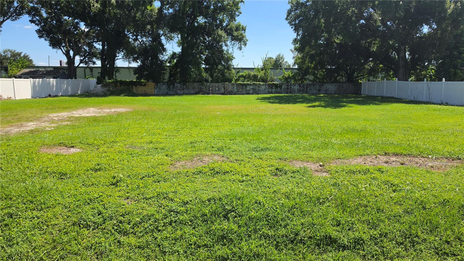 4040 W COMANCHE AVE — photo 8